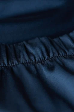 Korte Broek van Zijde met Biesje