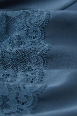 Korte Broek van Zijde met Kant