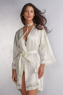 Pretty Flowers Kimono van Zijde