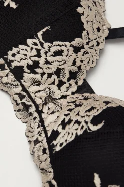 Pretty Flowers Triangle-BH Tiziana