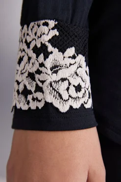 Pretty Flowers Trui in Modal