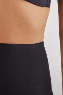 Raw-Cut Microvezel Short