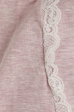 Top van Modal met Korte Mouwen en Kanten Detail