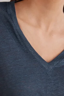 T-shirt met korte mouwen en V-hals van linnen